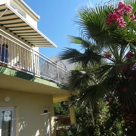 Apartment In With Sea View, Terrace, Air Conditioning, Wifi 5046-2
