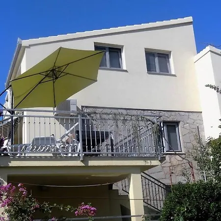 In With Sea View, Terrace, Air Conditioning, Wifi 5046-2 Okrug Gornji