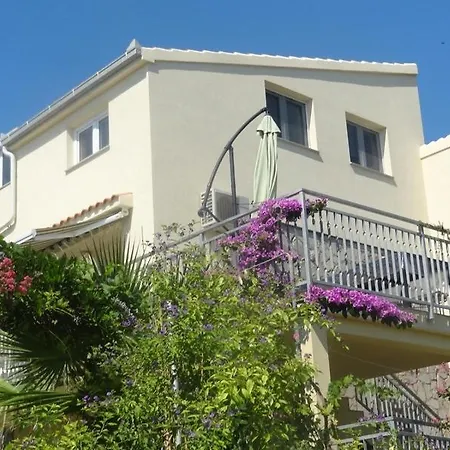 Apartment In With Sea View, Terrace, Air Conditioning, Wifi 5046-2