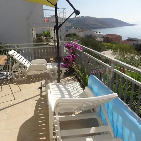 In With Sea View, Terrace, Air Conditioning, Wifi 5046-2 Apartment