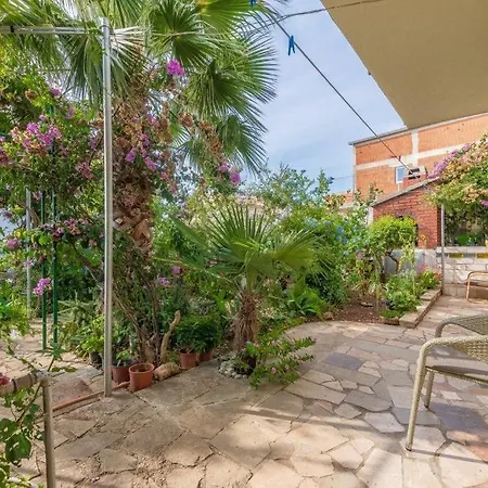 Apartment In With Sea View, Terrace, Air Conditioning, Wifi 5046-2