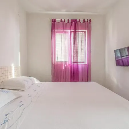 In With Sea View, Terrace, Air Conditioning, Wifi 5046-2